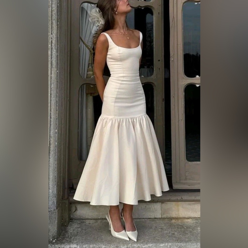 House of CB ‘Amore’ cream dropwaist dress size M